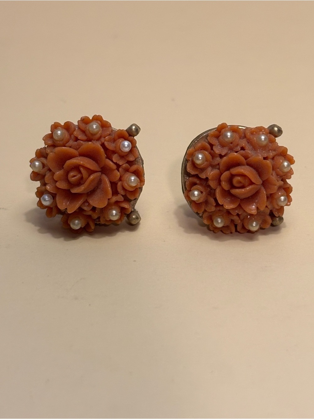 Vintage Coral Floral Cluster Faux Pearl Screwback Earrings 3/4”